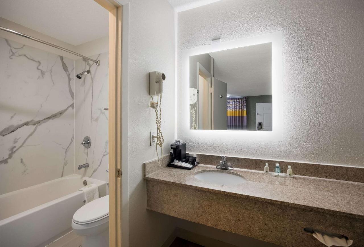 Quality Inn Tallahassee Near University Extérieur photo