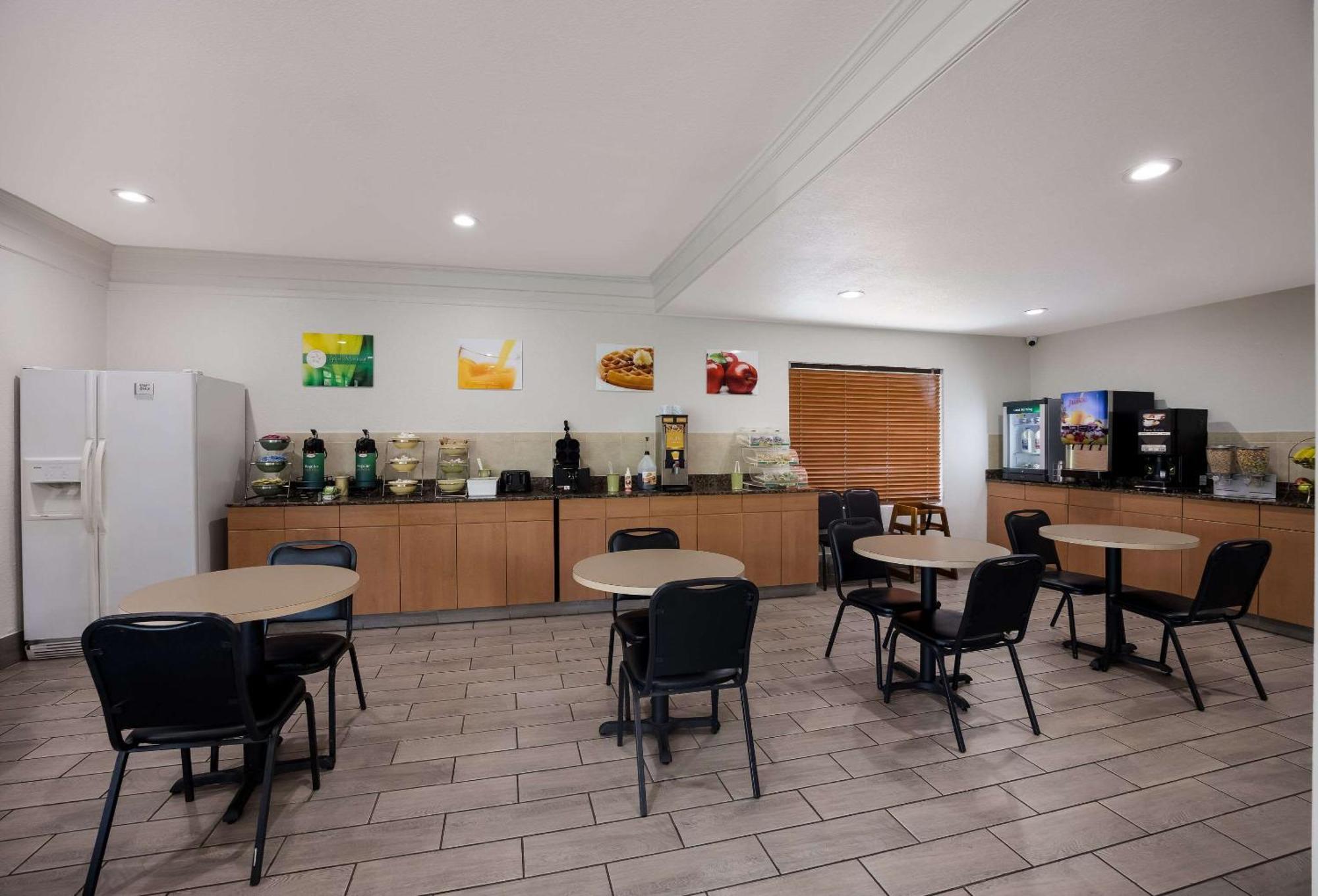 Quality Inn Tallahassee Near University Extérieur photo